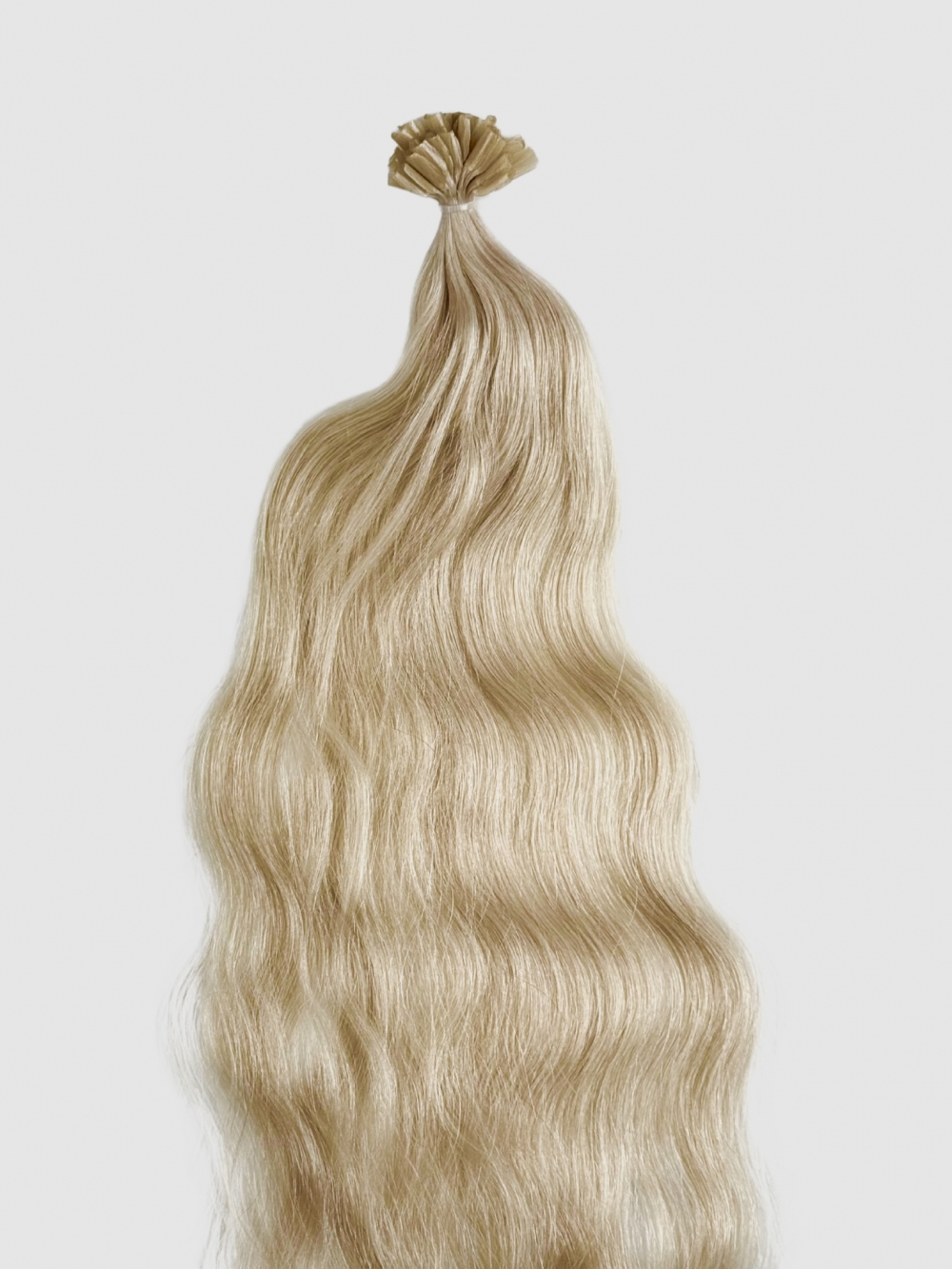 Farge Lys blond #613 - Wavy Keratin Extensions 